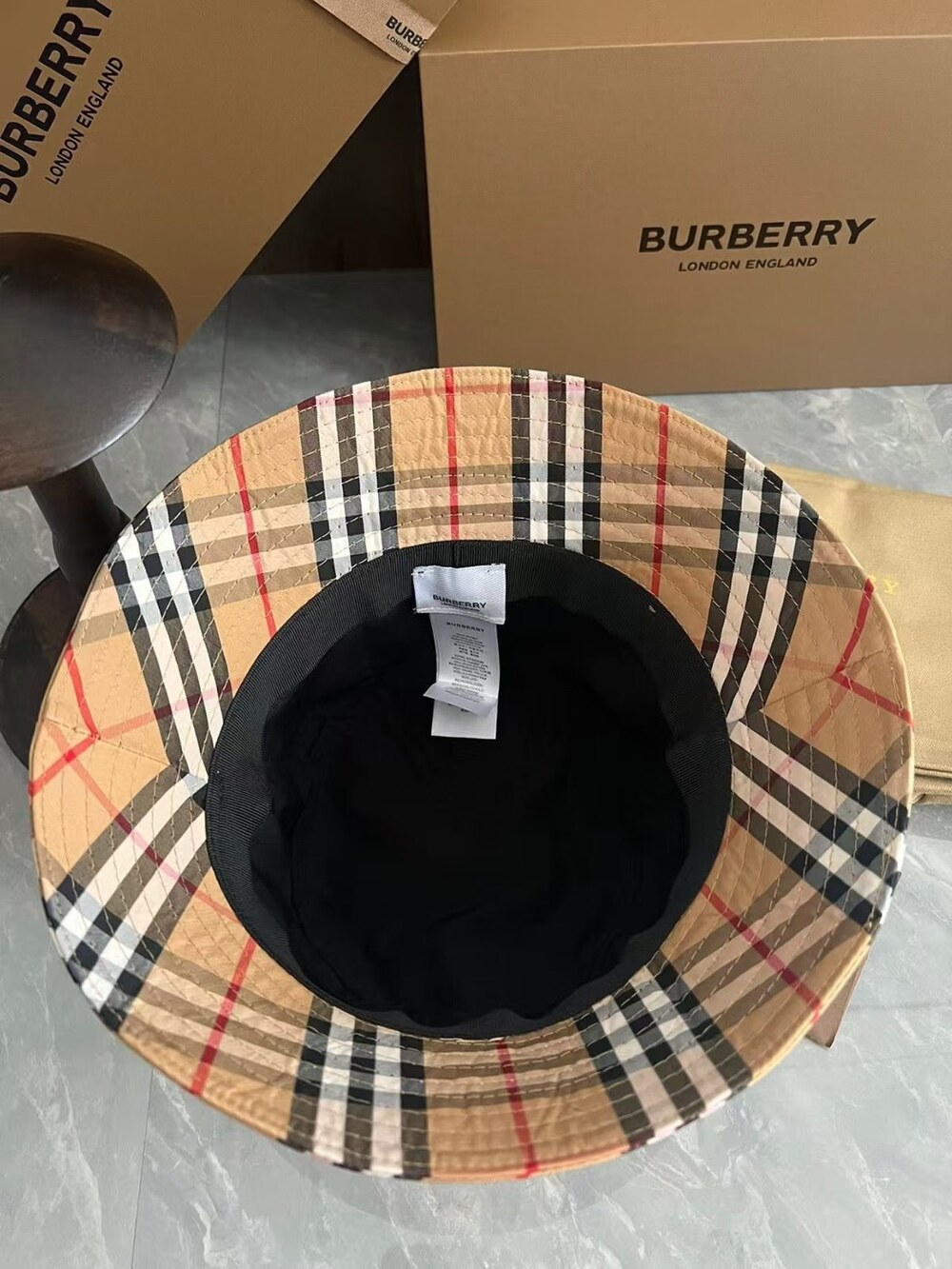 Burberry Vintage Check Bucket Hat - Picture 4 of 6